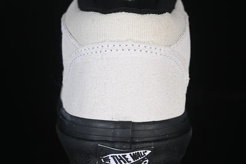 All categories Vans Vans series Vans Mid Vans China Vans Half Cab 33 Vans official retro casual simple versatile skateboard shoes VN000CXJYB2